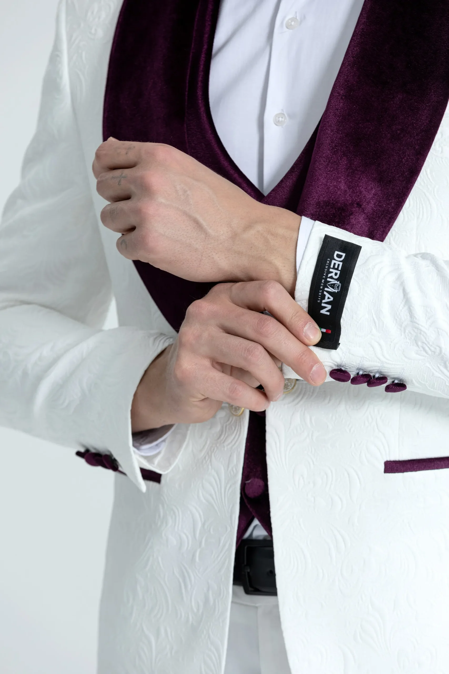 Burgundy Luxury Floral Textured Velvet Collar Three Piece Tuxedo